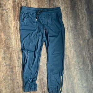 Zyia navy Peak Jogger
